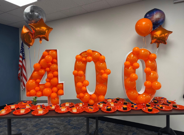  Launch celebrates 400 partner schools with balloons and cake
